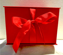 Load image into Gallery viewer, Red Sweetheart Gift Box
